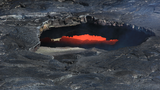 This Eruption Spells Gently Impending Doom For A Hawaiian Suburb